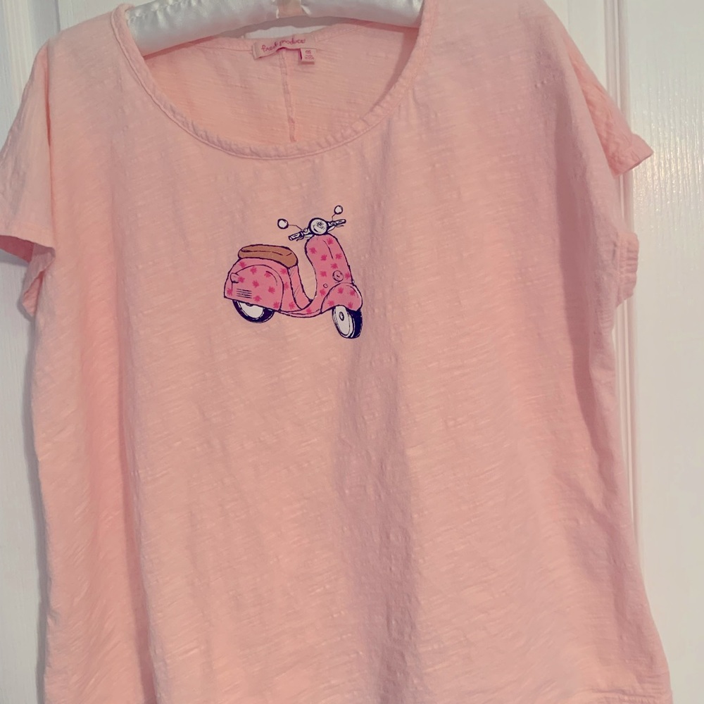 Fresh Produce ONE SIZE FITS ALL adorable tee shirt!